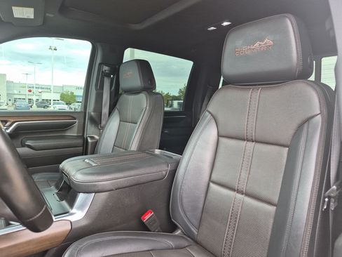 Certified 2024 Chevrolet Silverado 2500 High Country w/ High Country Premium Package AWD/4WD image 26