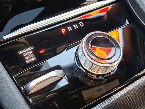 Certified 2025 Jeep Grand Cherokee Limited image 15