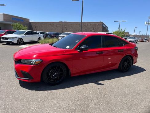 Used 2024 Honda Civic Sport image 1