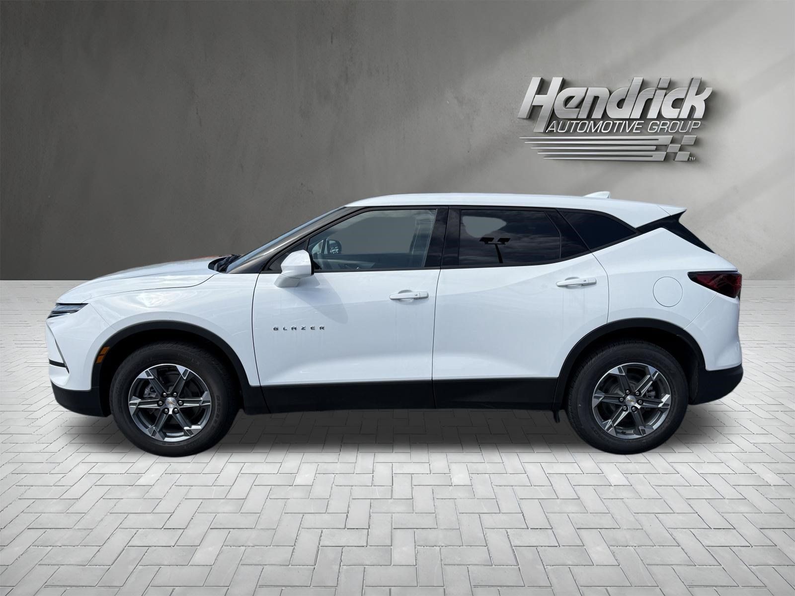 Used 2025 Chevrolet Blazer LT FWD image 6