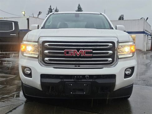 Used 2015 GMC Canyon SLE w/ SLE Convenience Package image 2