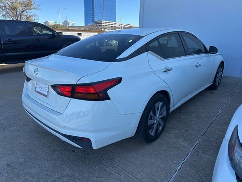 Certified 2020 Nissan Altima 2.5 S image 4