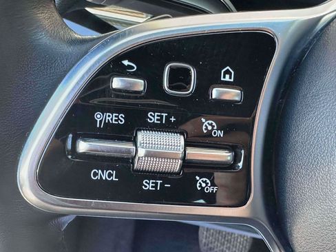 Certified 2023 Mercedes-Benz GLA 250 4MATIC image 18