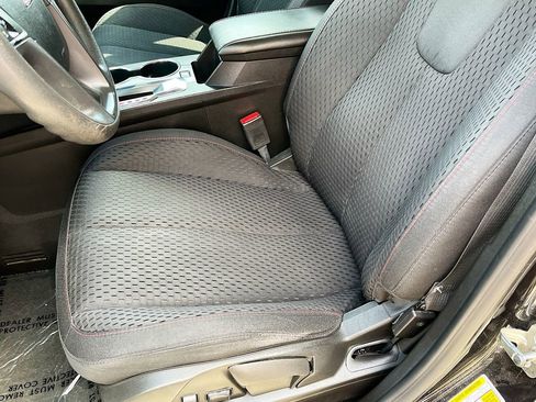 Used 2015 GMC Terrain SLE AWD/4WD image 18