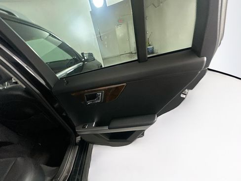 Used 2011 Mercedes-Benz GLK 350 GLK 350 image 27