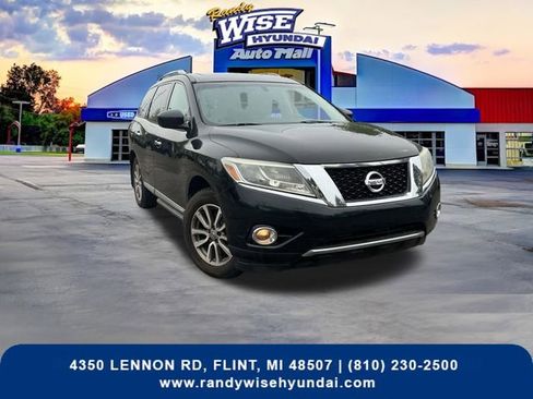Used 2015 Nissan Pathfinder 4WD image 1