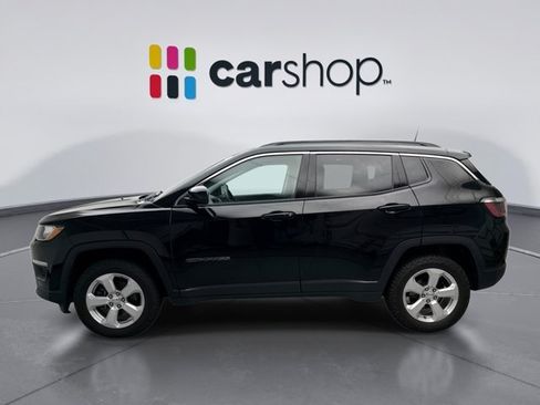 Used 2018 Jeep Compass Latitude w/ Cold Weather Group AWD/4WD image 2