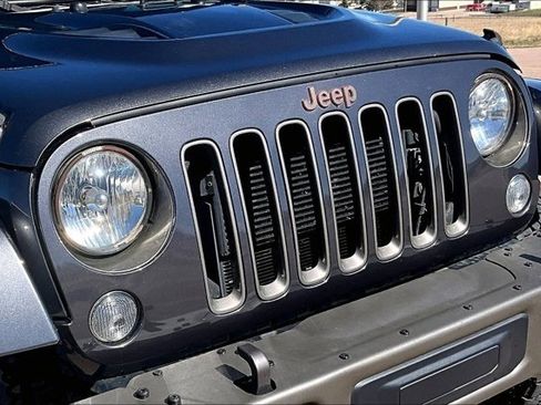 Used 2016 Jeep Wrangler Unlimited Sahara AWD/4WD image 31