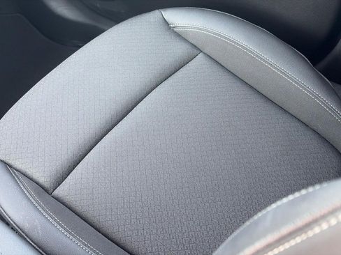 Used 2023 Buick Encore GX Select w/ Sport Touring Package FWD image 15