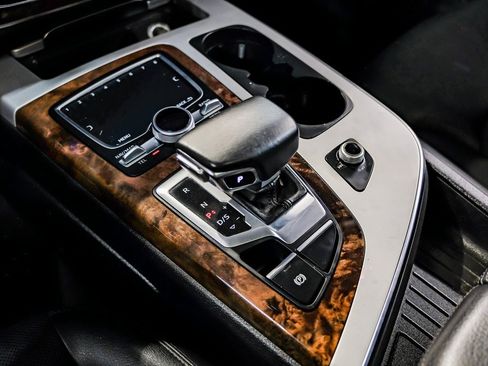 Used 2018 Audi Q7 2.0T Premium Plus image 30