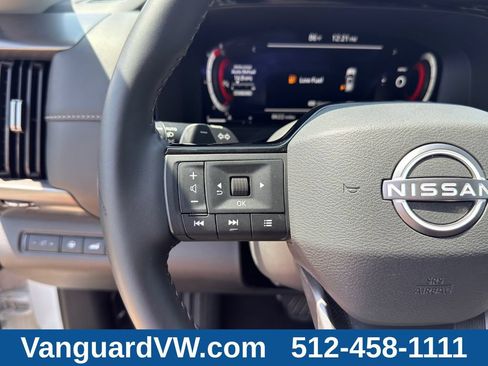Used 2026 Nissan Pathfinder SL FWD image 24