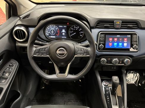 Used 2025 Nissan Versa SV FWD image 32