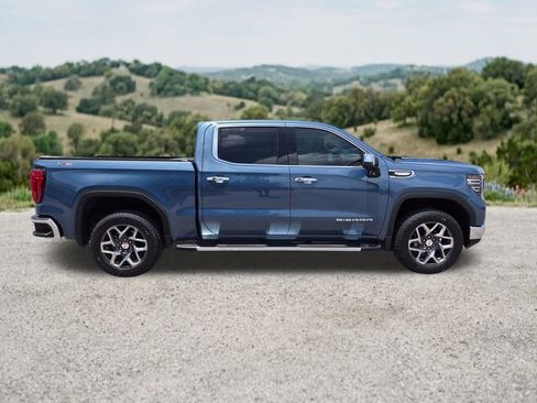 Used 2024 GMC Sierra 1500 SLT AWD/4WD image 12