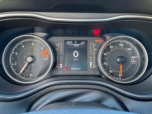 Used 2019 Jeep Cherokee Latitude w/ Popular Appearance Group image 24