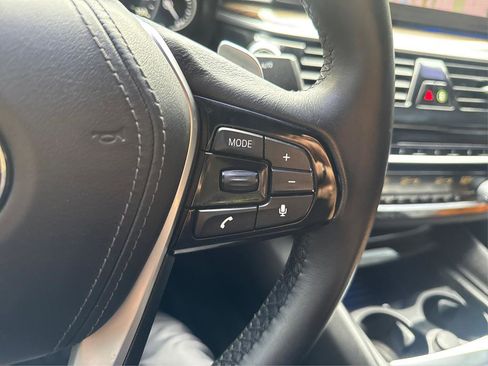 Used 2019 BMW 530e image 27