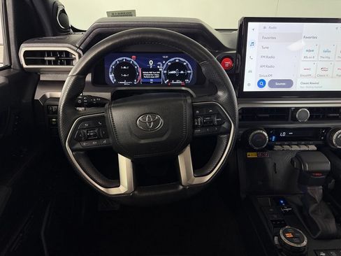 Used 2025 Toyota 4Runner TRD Off-Road Premium w/ Tow Technology Package AWD/4WD image 13
