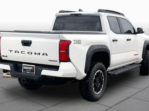 Used 2026 Toyota Tacoma TRD Off-Road AWD/4WD image 13