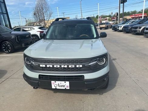 Used 2022 Ford Bronco Sport Badlands image 5