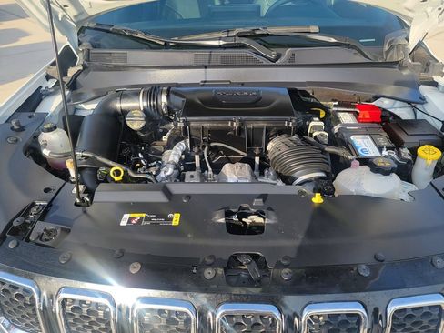 Used 2023 Jeep Compass Limited w/ Elite Group AWD/4WD image 9