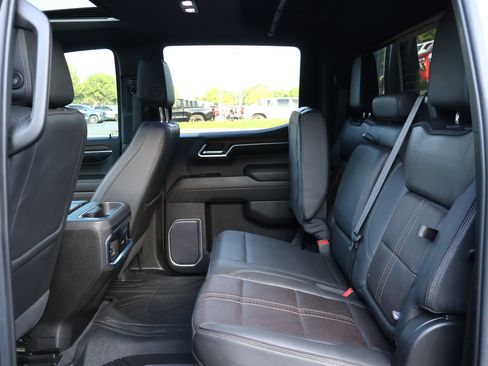 Used 2022 Chevrolet Silverado 1500 High Country w/ High Country Premium Package AWD/4WD image 27