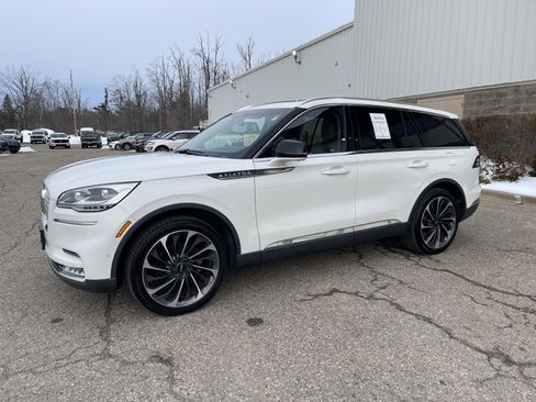 Used 2020 Lincoln Aviator Reserve w/ Equipment Group 202A image 7