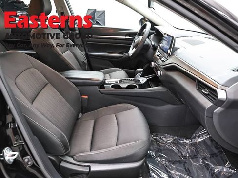 Used 2023 Nissan Altima 2.5 SV AWD/4WD image 24
