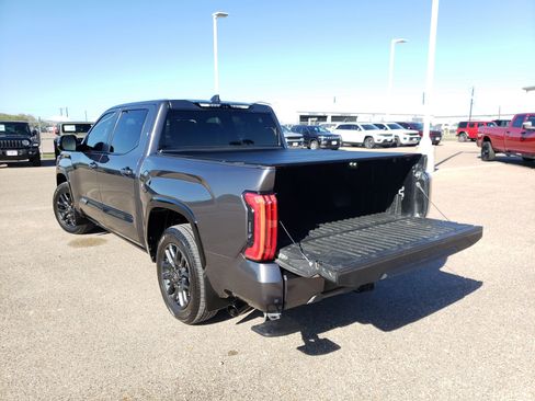 Used 2025 Toyota Tundra Platinum image 25