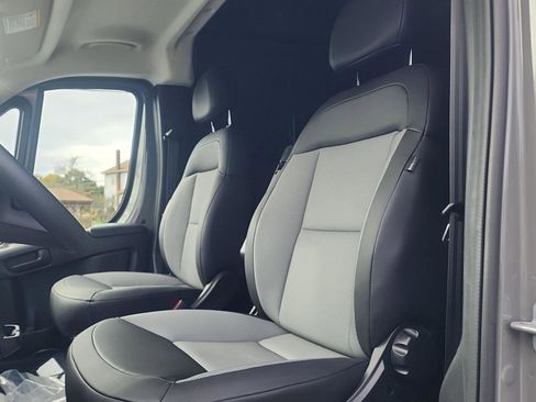 New 2026 RAM ProMaster 1500 w/ Convenience Group image 11