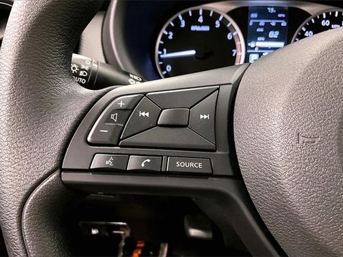 New 2025 Nissan Kicks S image 21