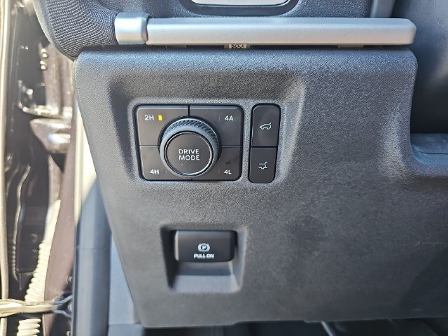 Used 2025 Ford Expedition Max Active AWD/4WD image 32