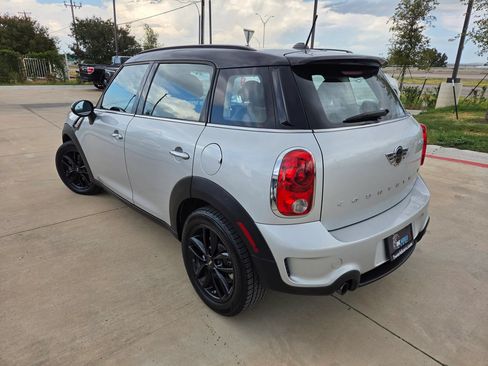 Used 2016 MINI Cooper Countryman S FWD image 4