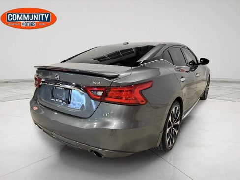 Used 2017 Nissan Maxima SR FWD image 6