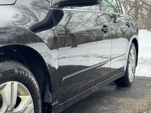 Used 2011 Nissan Altima 2.5 SL w/ 2.5SL Pkg FWD image 18
