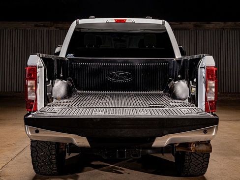 Used 2022 Ford F250 XLT w/ XLT Value Package image 9