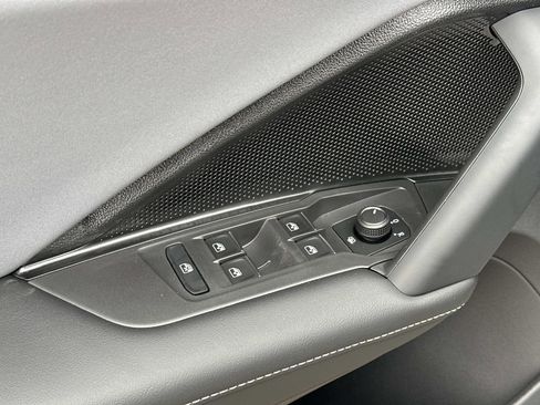 New 2026 Volkswagen Tiguan SE image 17