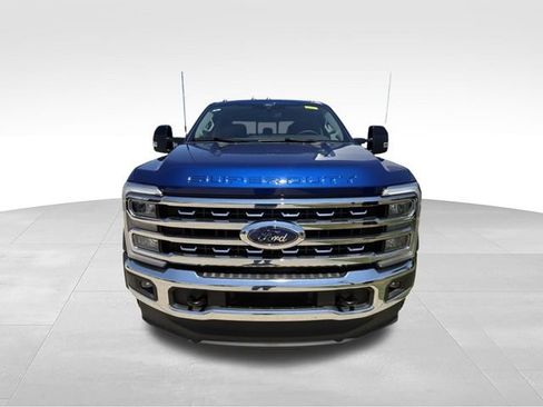 New 2026 Ford F550 4x4 Crew Cab image 9