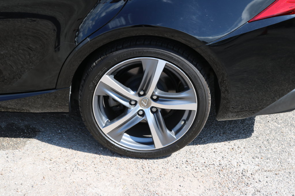 Used 2019 Lexus IS 300 w/ Premium Package RWD image 9