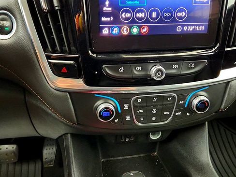 Used 2020 Chevrolet Traverse LT AWD/4WD image 17