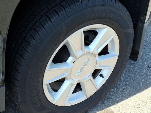 Used 2011 GMC Terrain SLE w/ LPO, Protection Package FWD image 10
