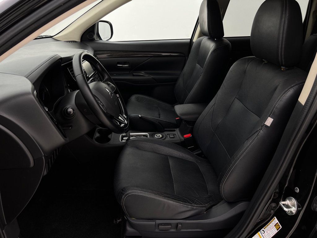 Used 2016 Mitsubishi Outlander SEL AWD/4WD image 11