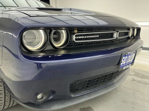 Used 2015 Dodge Challenger SXT Plus image 23