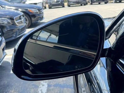Used 2021 Genesis G70 3.3T w/ Sport Package RWD image 11