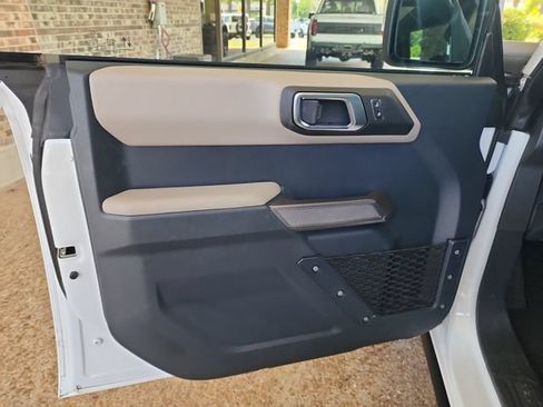 Used 2023 Ford Bronco Wildtrak AWD/4WD image 9