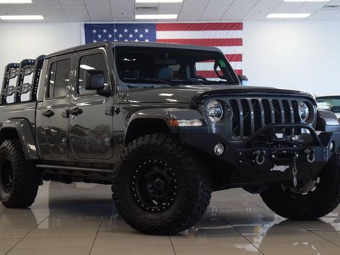 Used 2021 Jeep Gladiator Sport AWD/4WD image 1