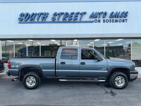 Used 2007 Chevrolet Silverado 2500 LT w/ Heavy-Duty Power Package AWD/4WD image 1