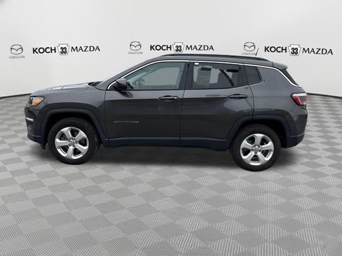 Used 2018 Jeep Compass Latitude AWD/4WD image 4