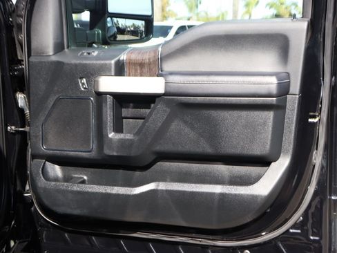Used 2020 Ford F250 Lariat AWD/4WD image 46