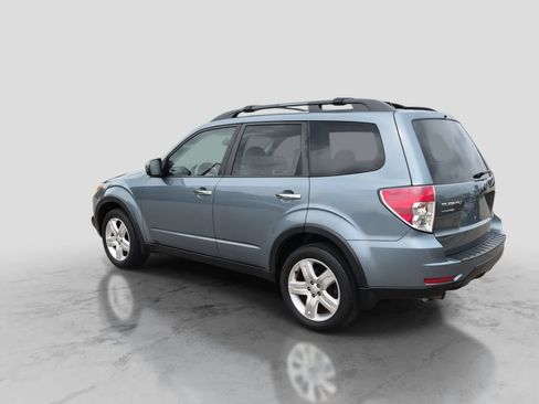 Used 2010 Subaru Forester 2.5X Premium AWD/4WD image 6