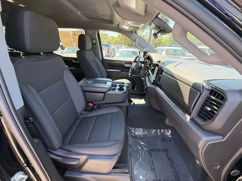 Used 2025 Chevrolet Silverado 1500 LT RWD image 21