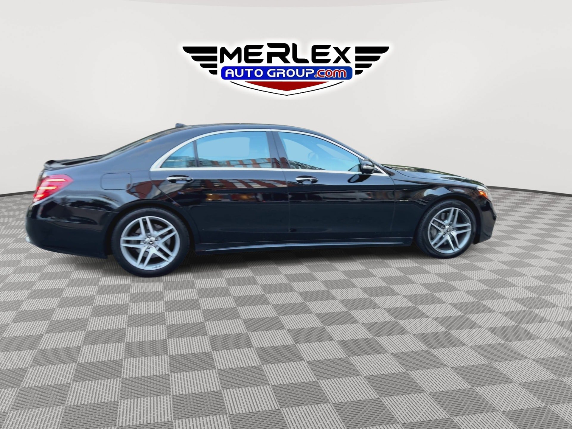 Used 2020 Mercedes-Benz S 560 4MATIC Sedan image 9